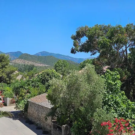 For 4 People In Saint-florent Apartment *